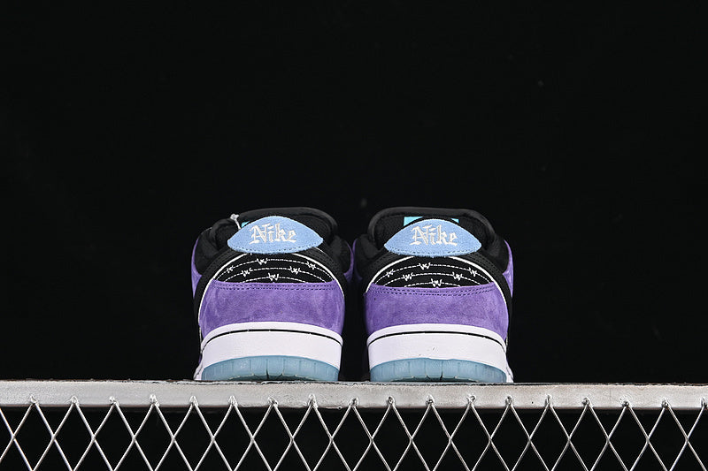 NikeUnisex SB Dunk Low - Hayley Wilson
