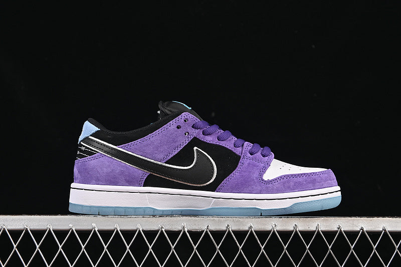 NikeUnisex SB Dunk Low - Hayley Wilson