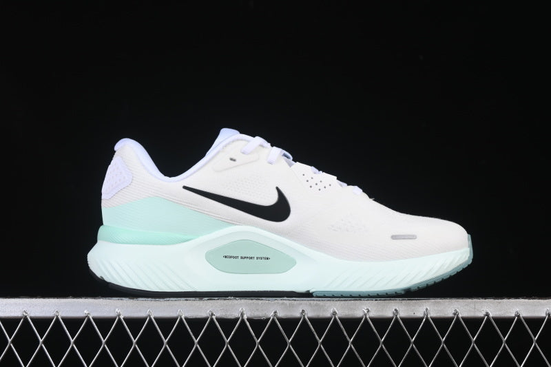 NikeUnisex Structure 26 - Black Barely Green