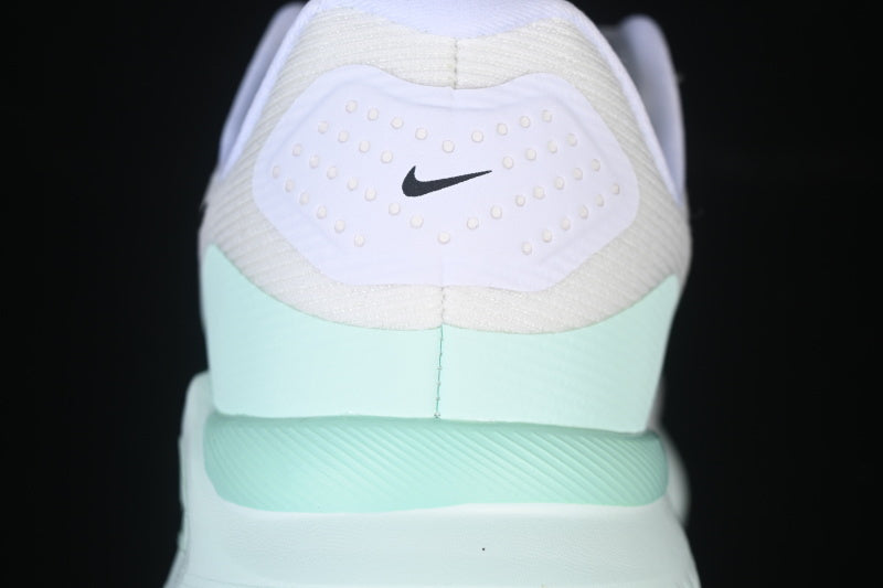 NikeUnisex Structure 26 - Black Barely Green