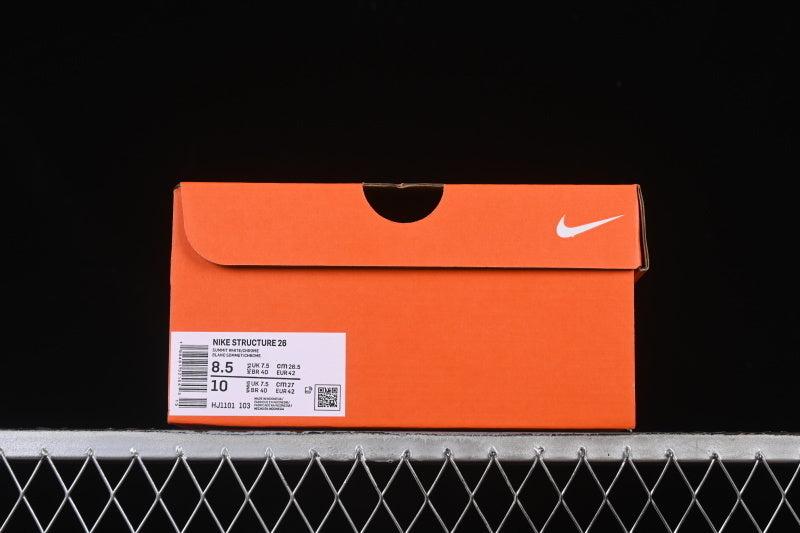 Nikeunisex Structure 26 - White Barely Volt