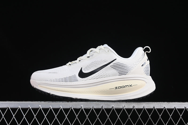 NikeUnisex Vomero 18 - Summit White