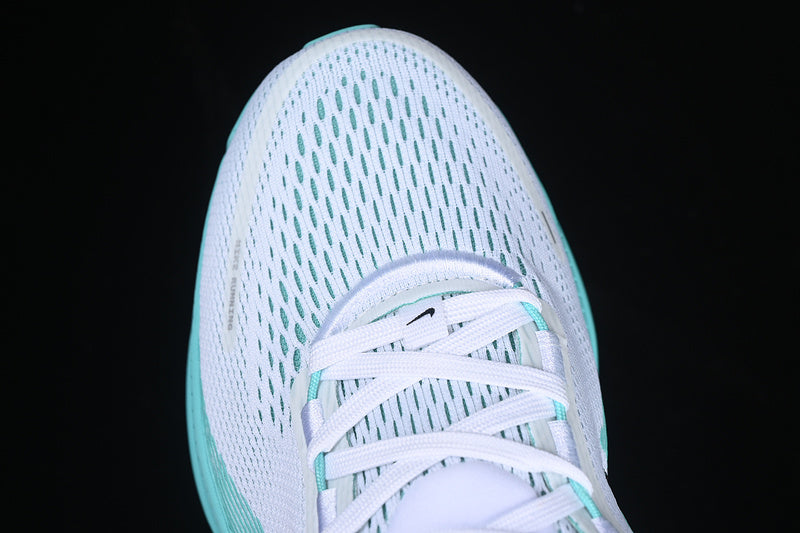 NikeUnisex Vomero 18 - Dusty Cactus