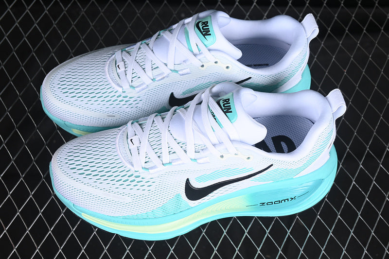 NikeUnisex Vomero 18 - Dusty Cactus