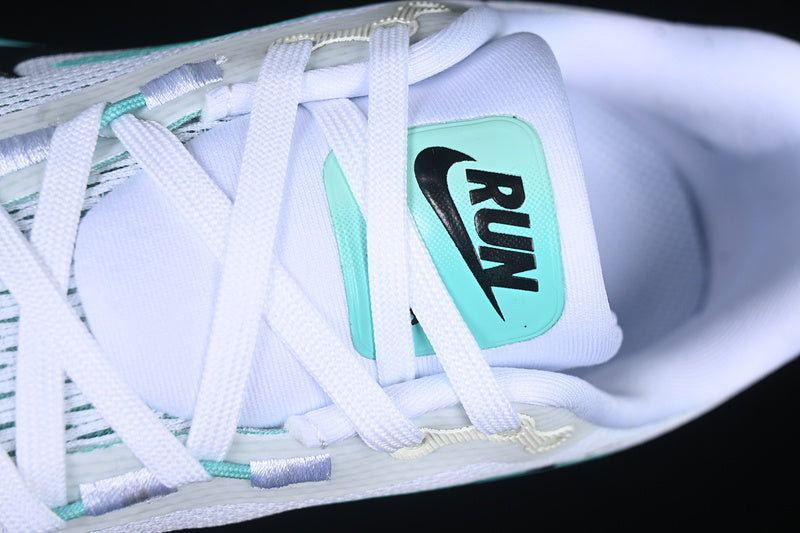 NikeUnisex Vomero 18 - Dusty Cactus