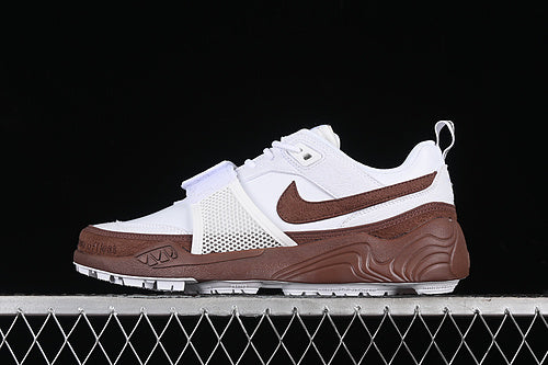 NikeUnisex Travis Scott Zoom Field - Light Chocolate