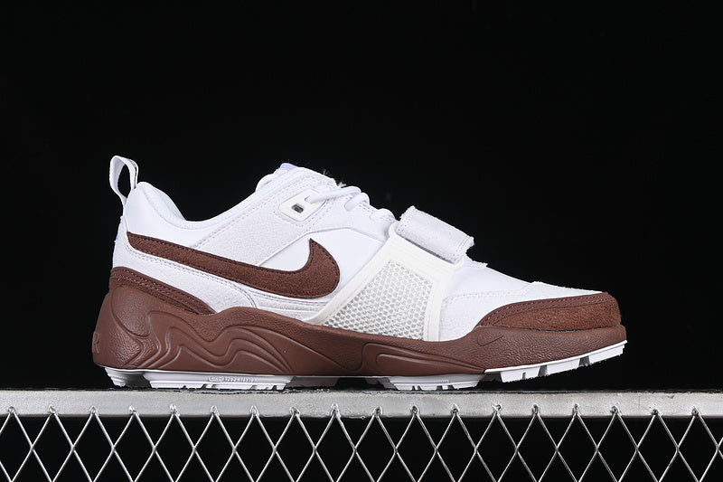 NikeUnisex Travis Scott Zoom Field - Light Chocolate