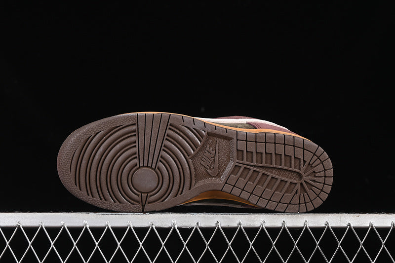 NikeUnisex Dunk Low - Love and Peace