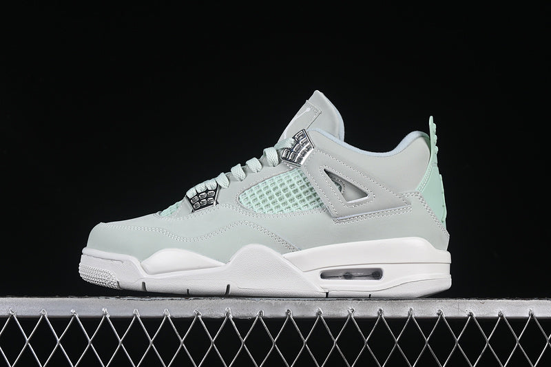 Air Jordan 4 AJ4 Retro - Seafoam Sail