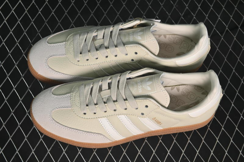 adidasUnisex Samba OG - Aluminum Gum