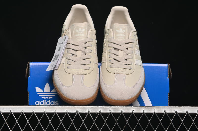 adidasUnisex Samba OG - Aluminum Gum