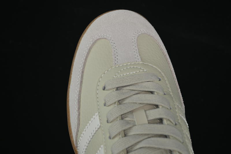 adidasUnisex Samba OG - Aluminum Gum