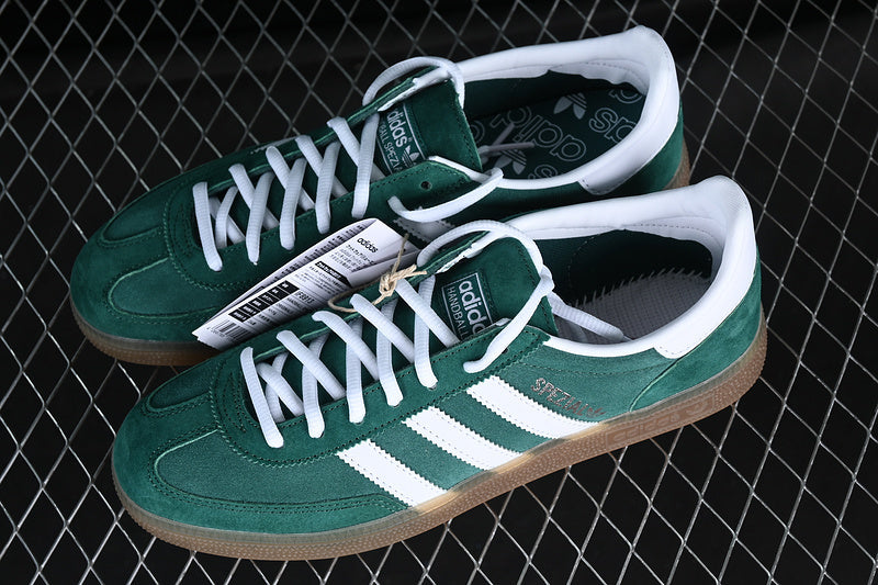 adidasUnisex Handball Spezial - Collegiate Green