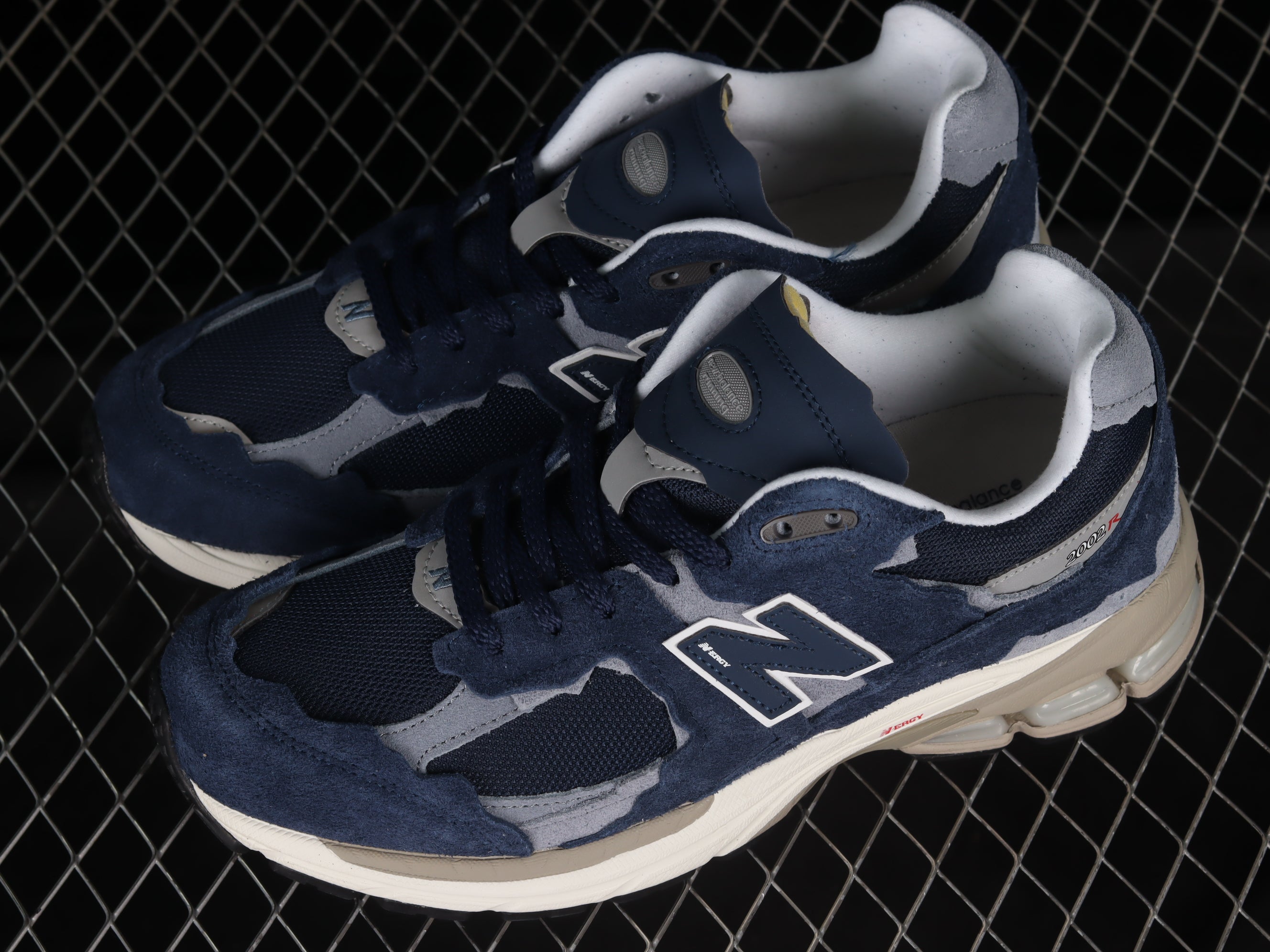 New Balance 2002R Protection Pack - Dark Navy