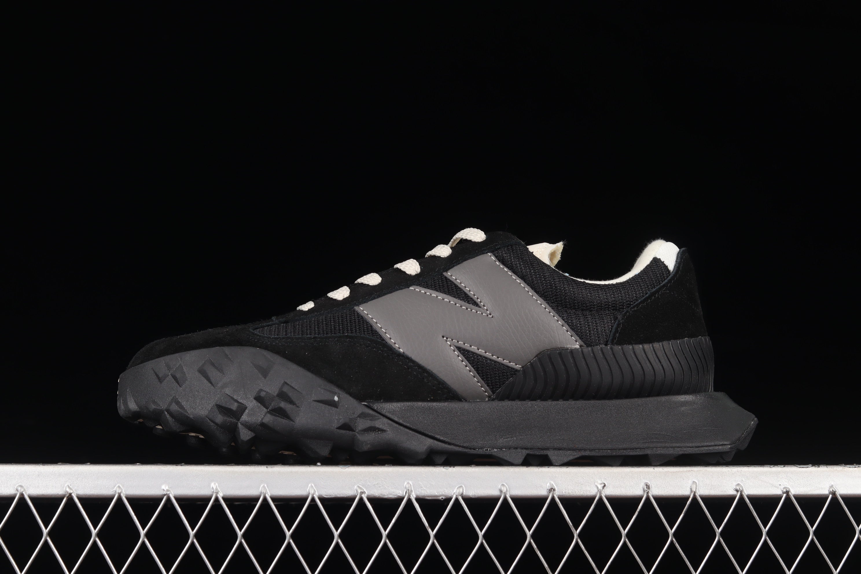 New Balance XC-72 - Black Moonbeam