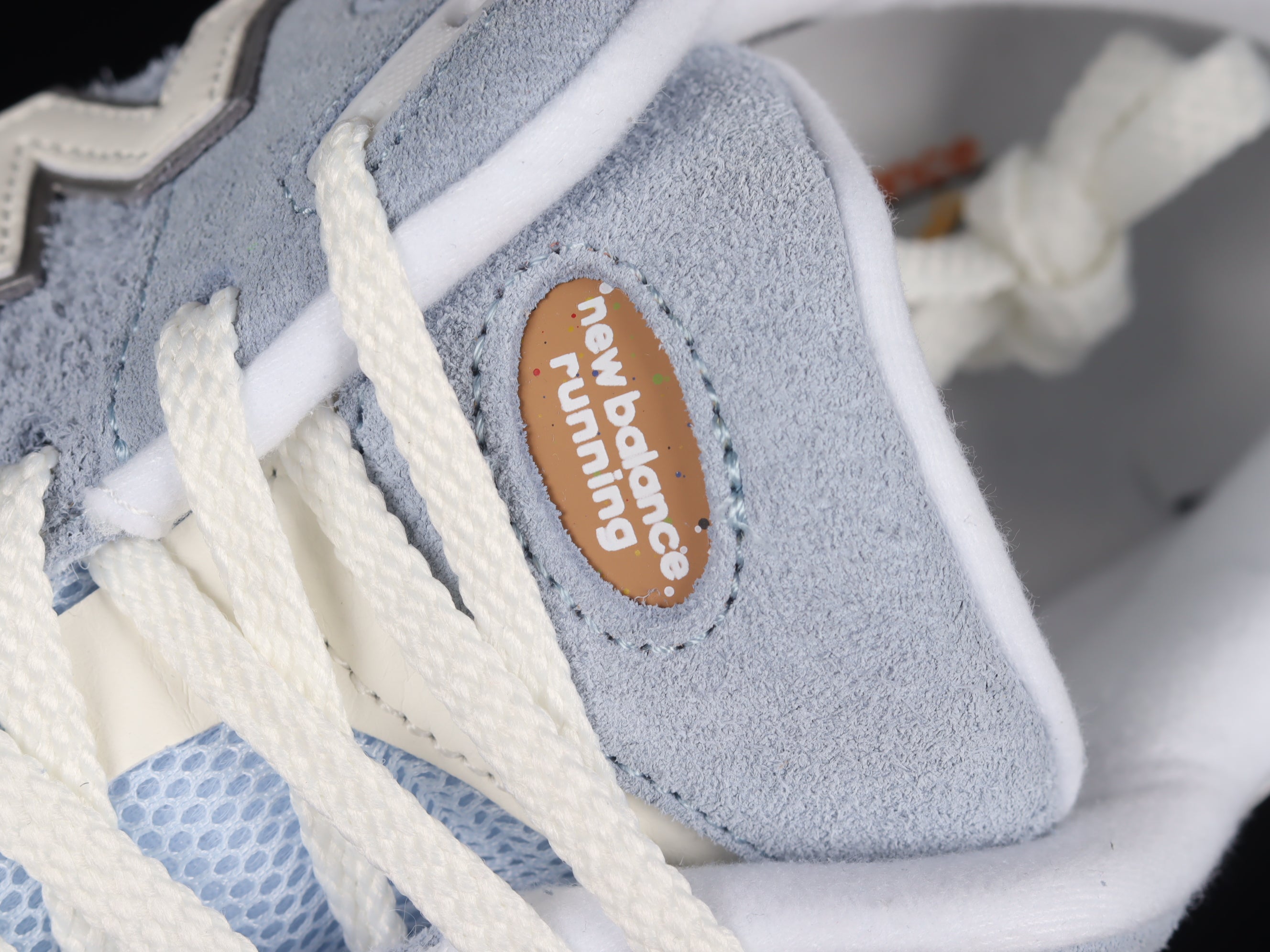 WMNS New Balance 2002R Protection Pack - Blue