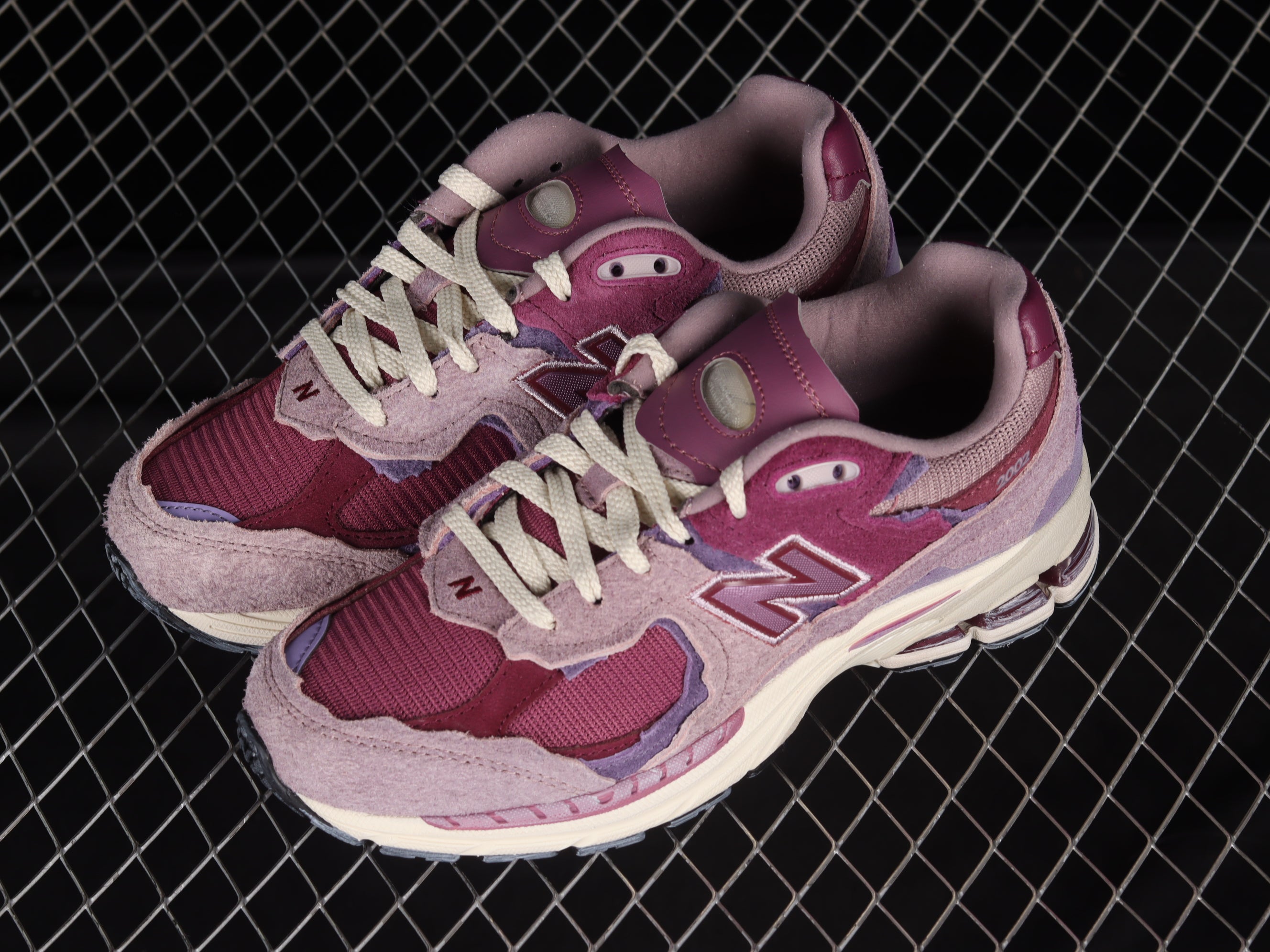 New Balance 2002R Protection Pack - Pink