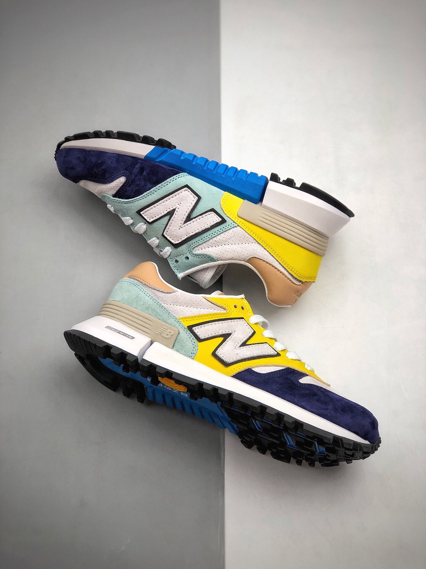 WMNS New Balance RC 1300 - Tokyo