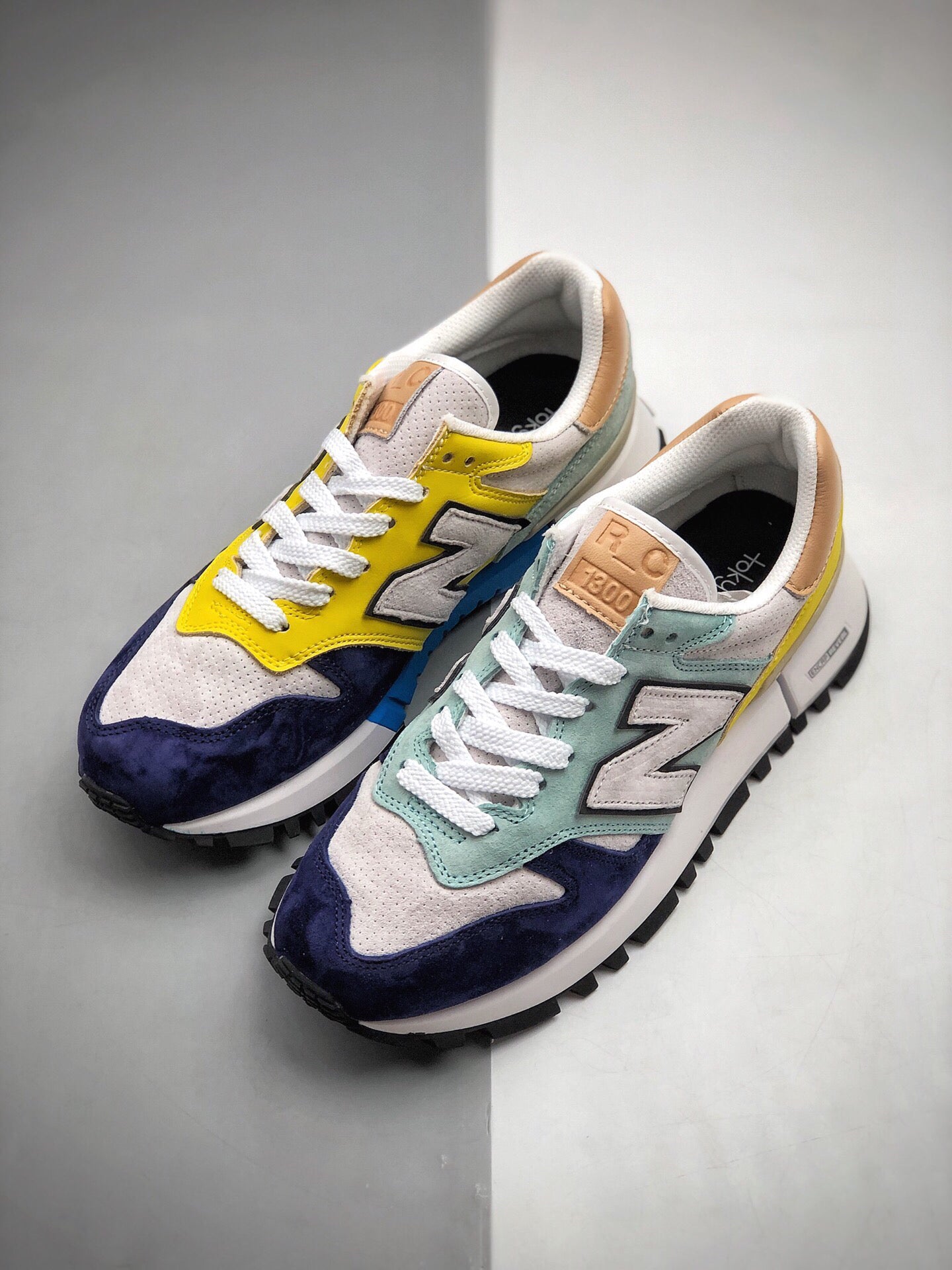 WMNS New Balance RC 1300 - Tokyo