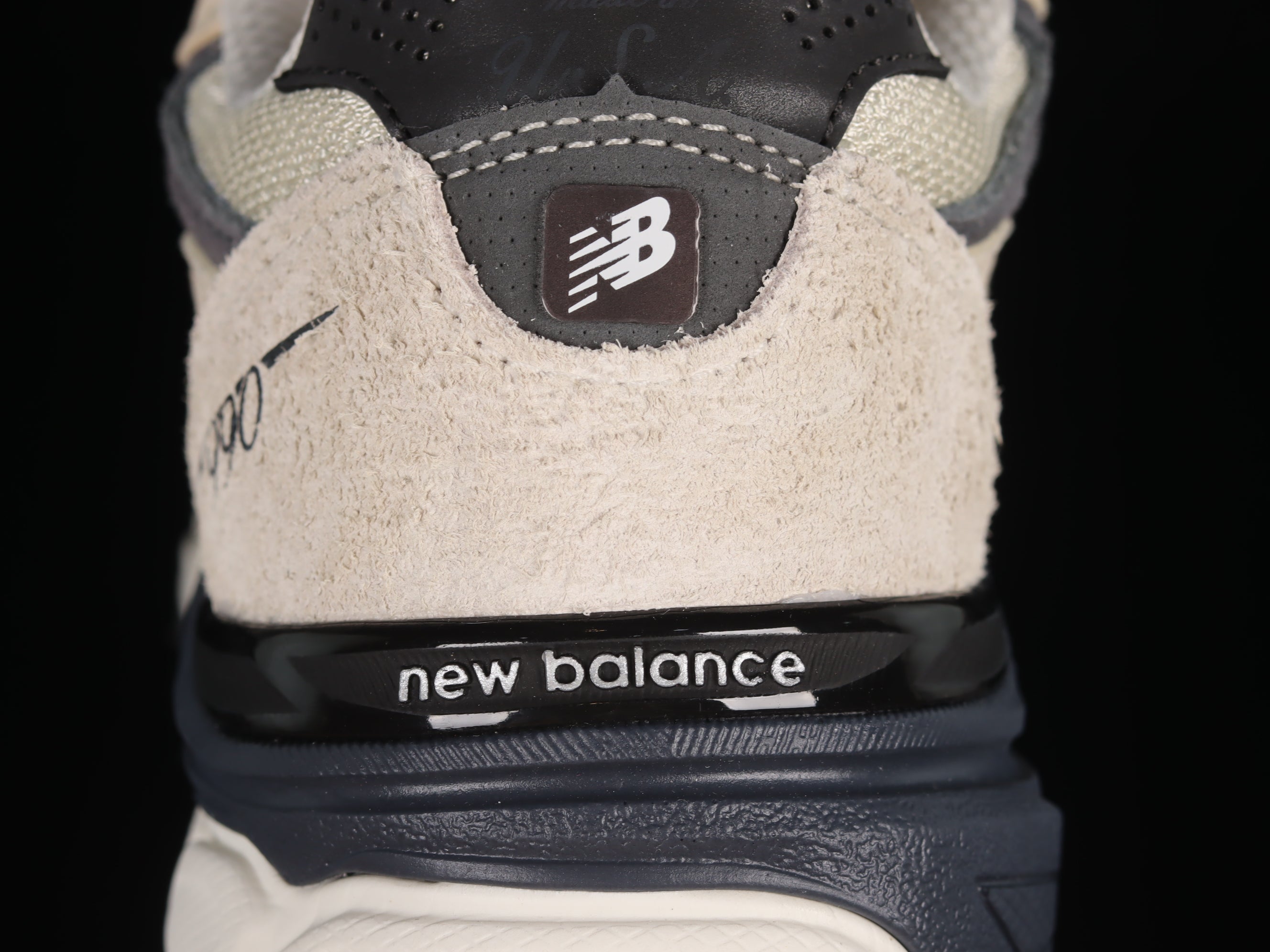 New Balance 990v3 - Moonbeam