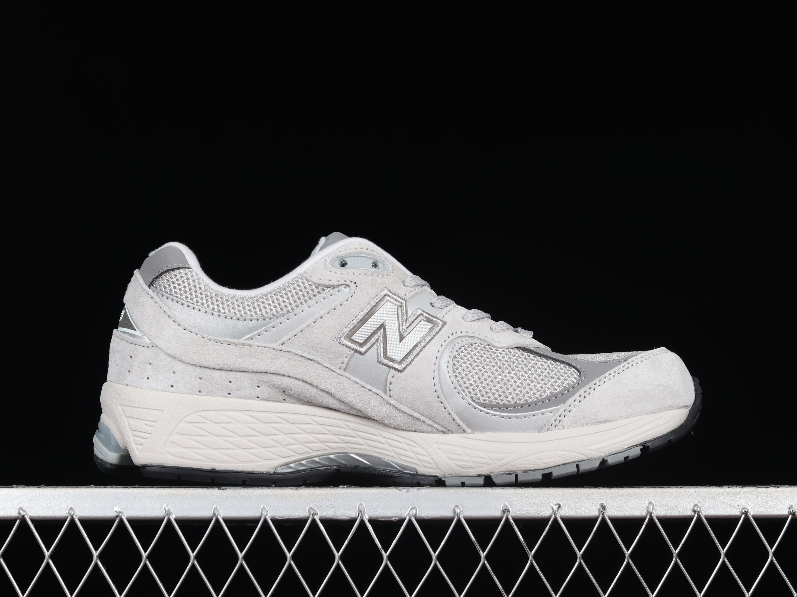 New Balance 2002R - Grey