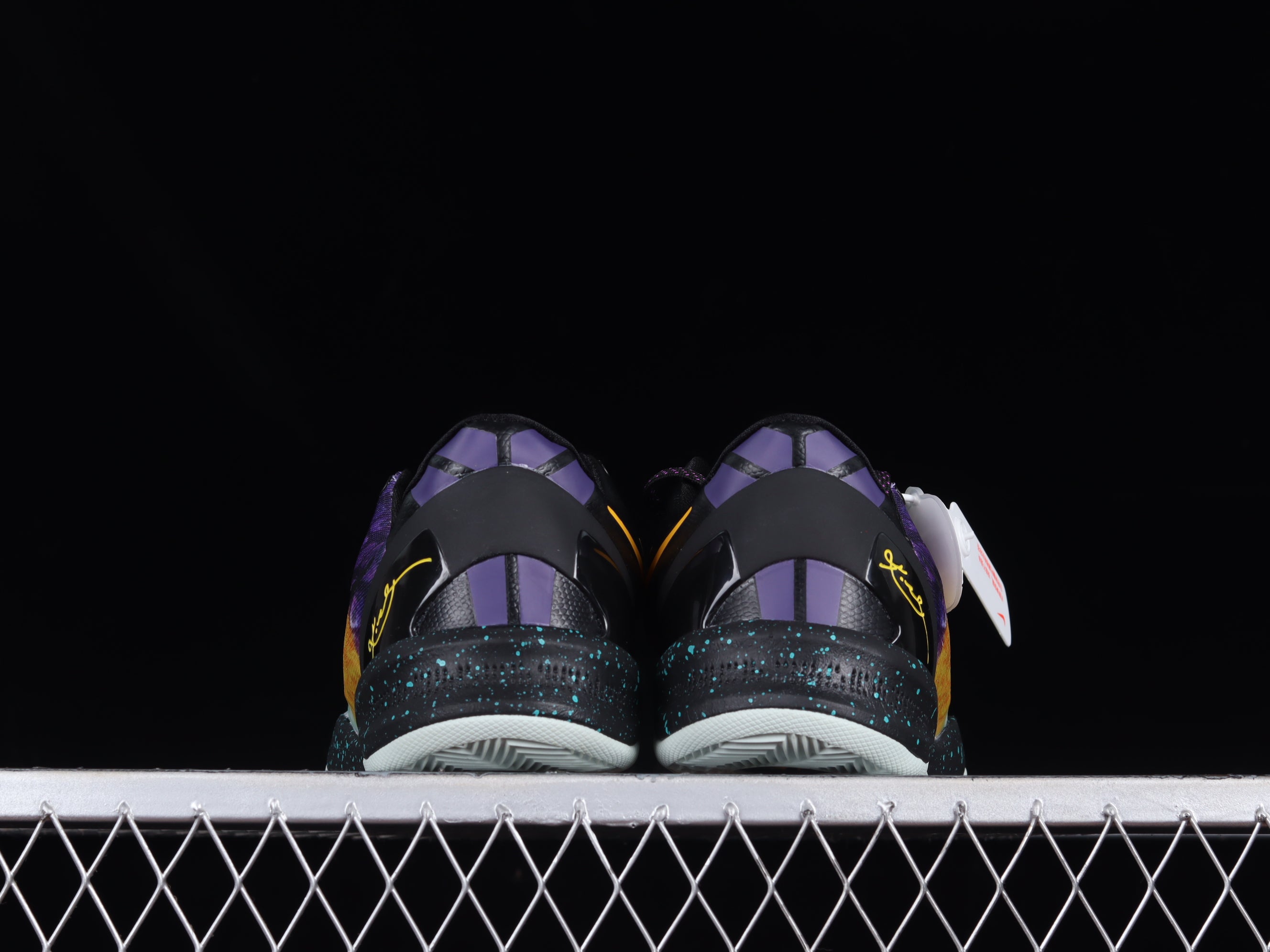 NikeMens Kobe 8 - Easter