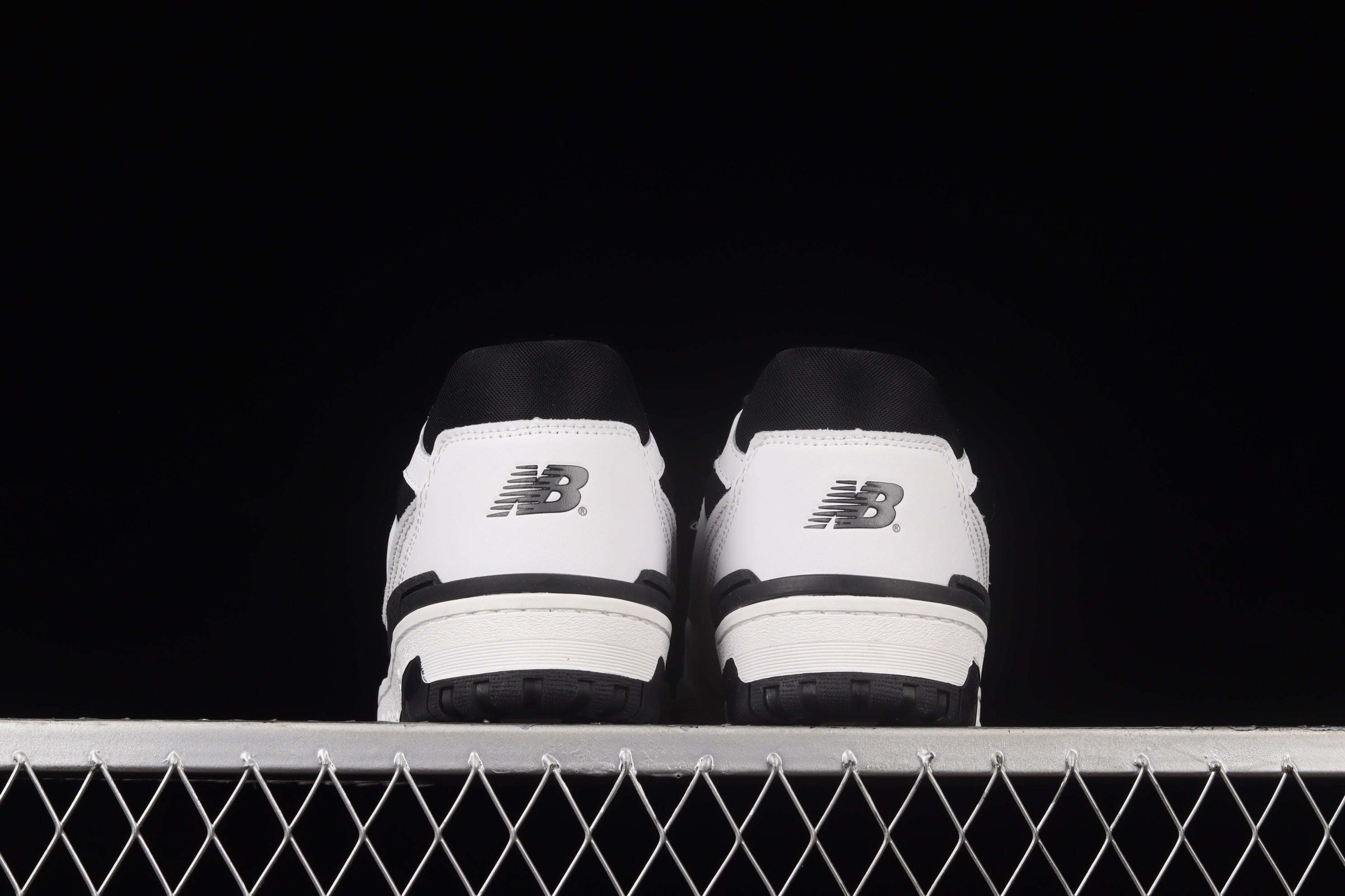 WMNS New Balance 550 - White/Black