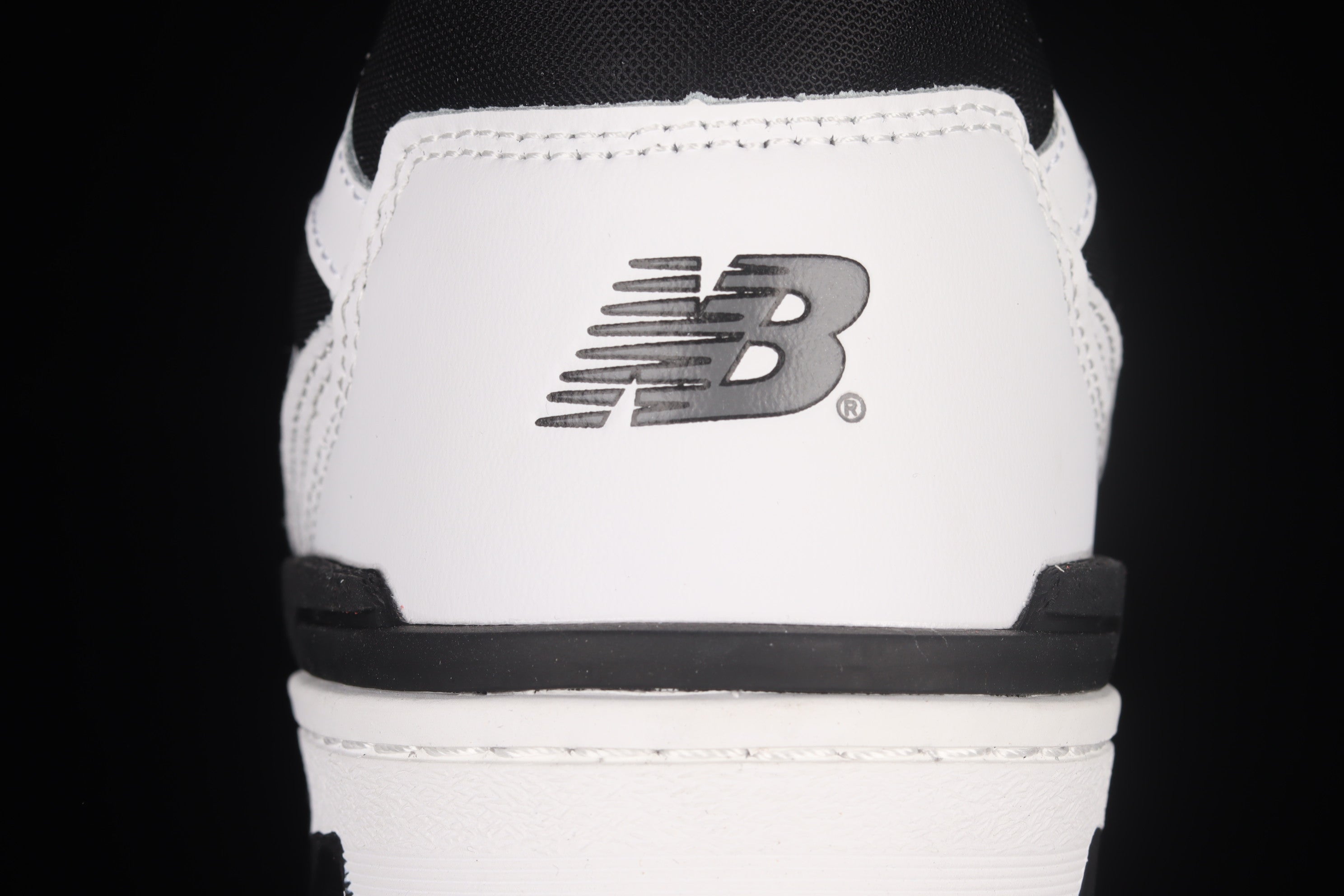 WMNS New Balance 550 - White/Black