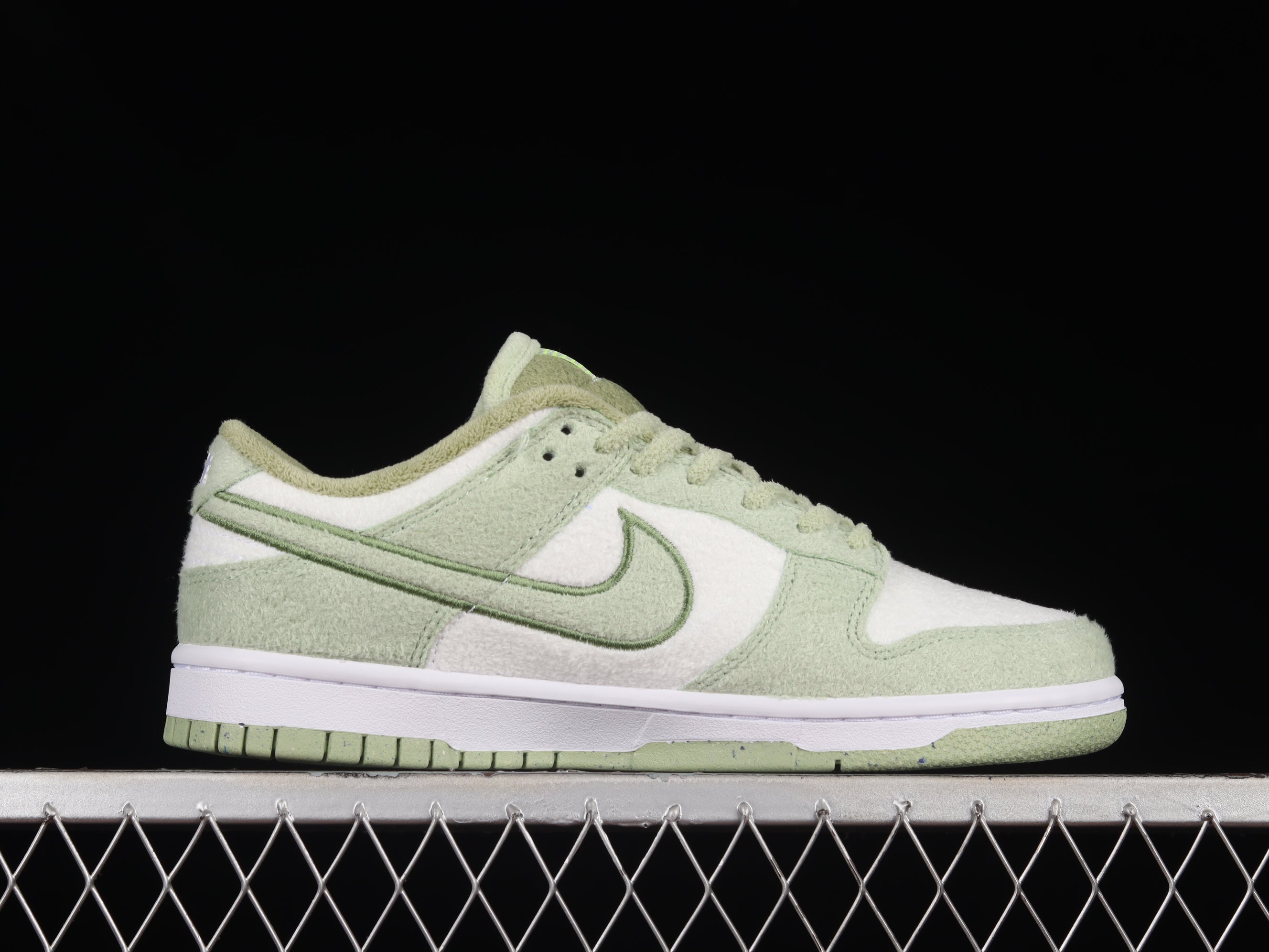 NikeMens Dunk Low - Honey dew