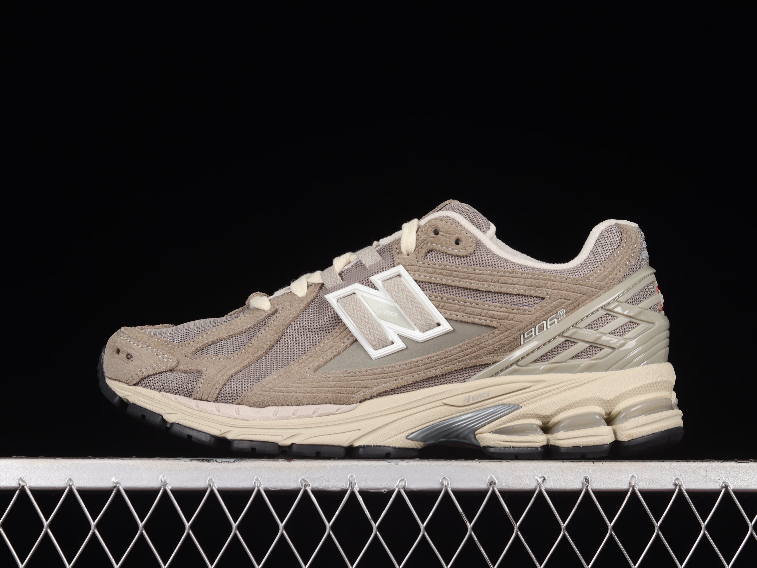 New Balance 1906R - Beige