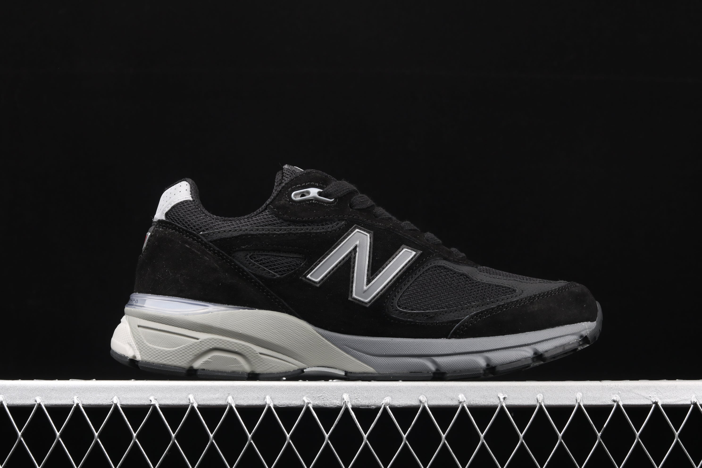 New Balance 990 - Black