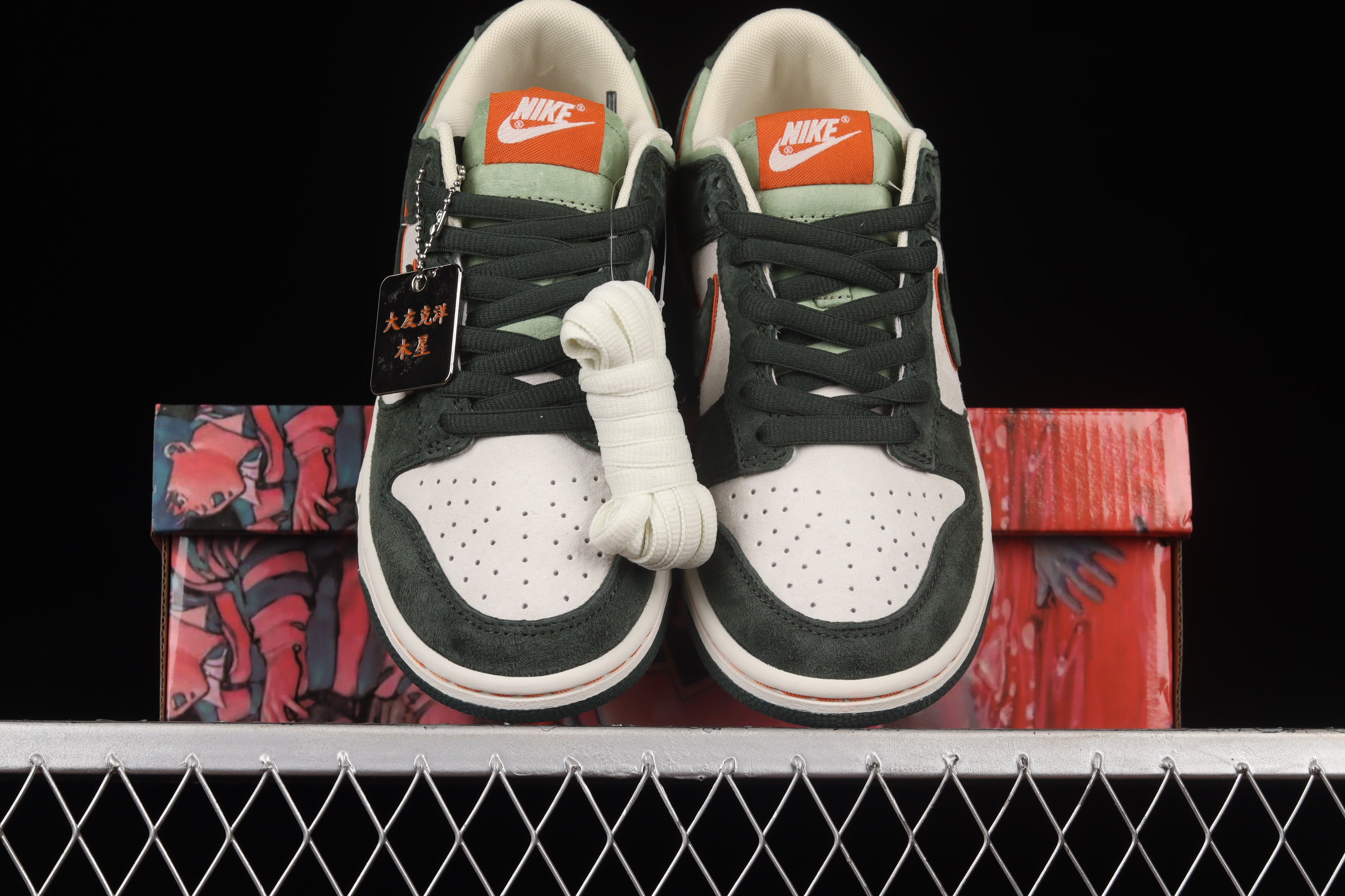 Otomo Katsuhiro x Nike SB Dunk Low Steamboy - Green/Orange