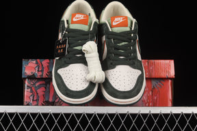 Otomo Katsuhiro x Nike SB Dunk Low - Steamboy