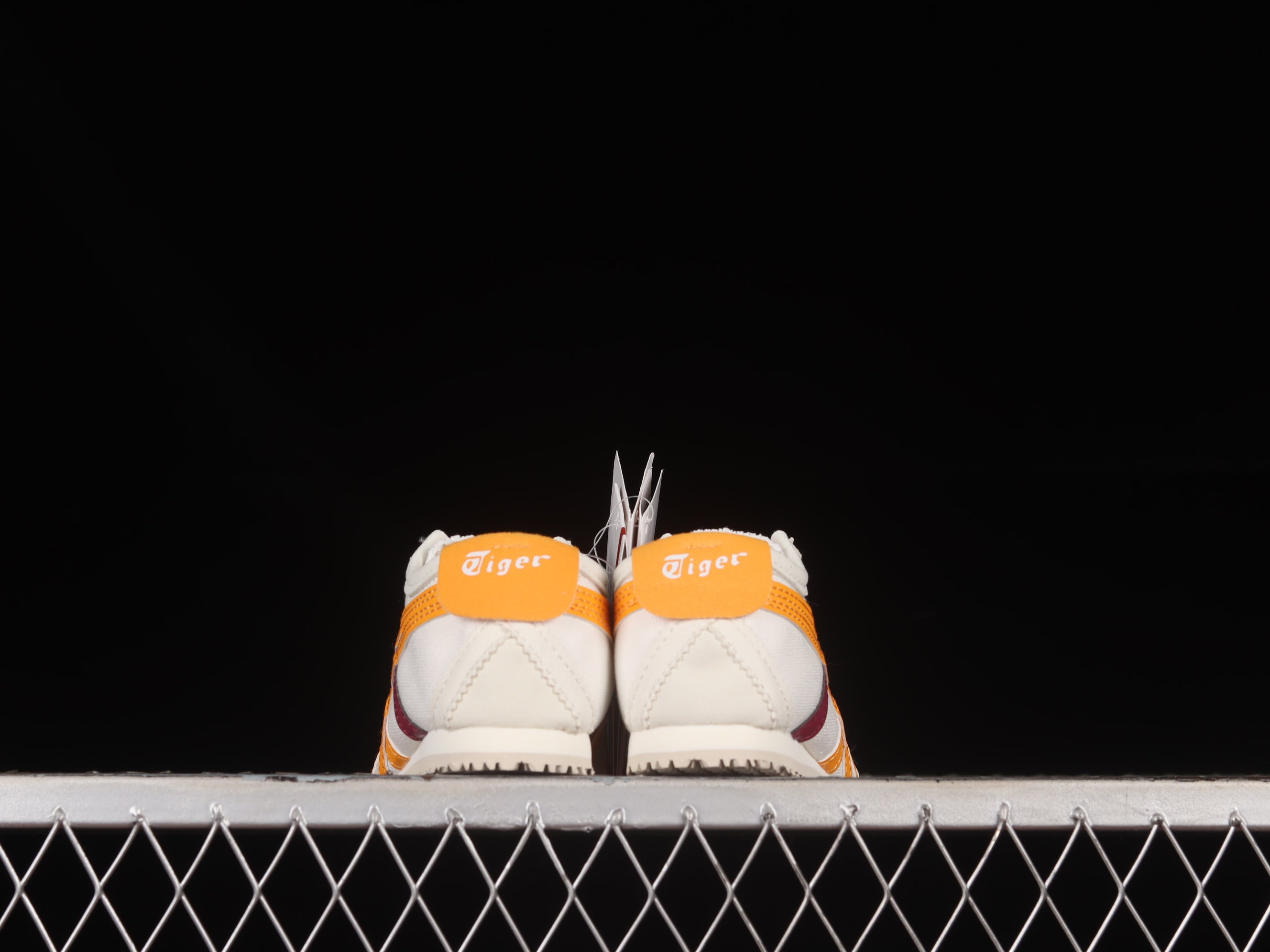 WMNS Onitsuka Tiger Mexico 66 Slip On - White Stritus