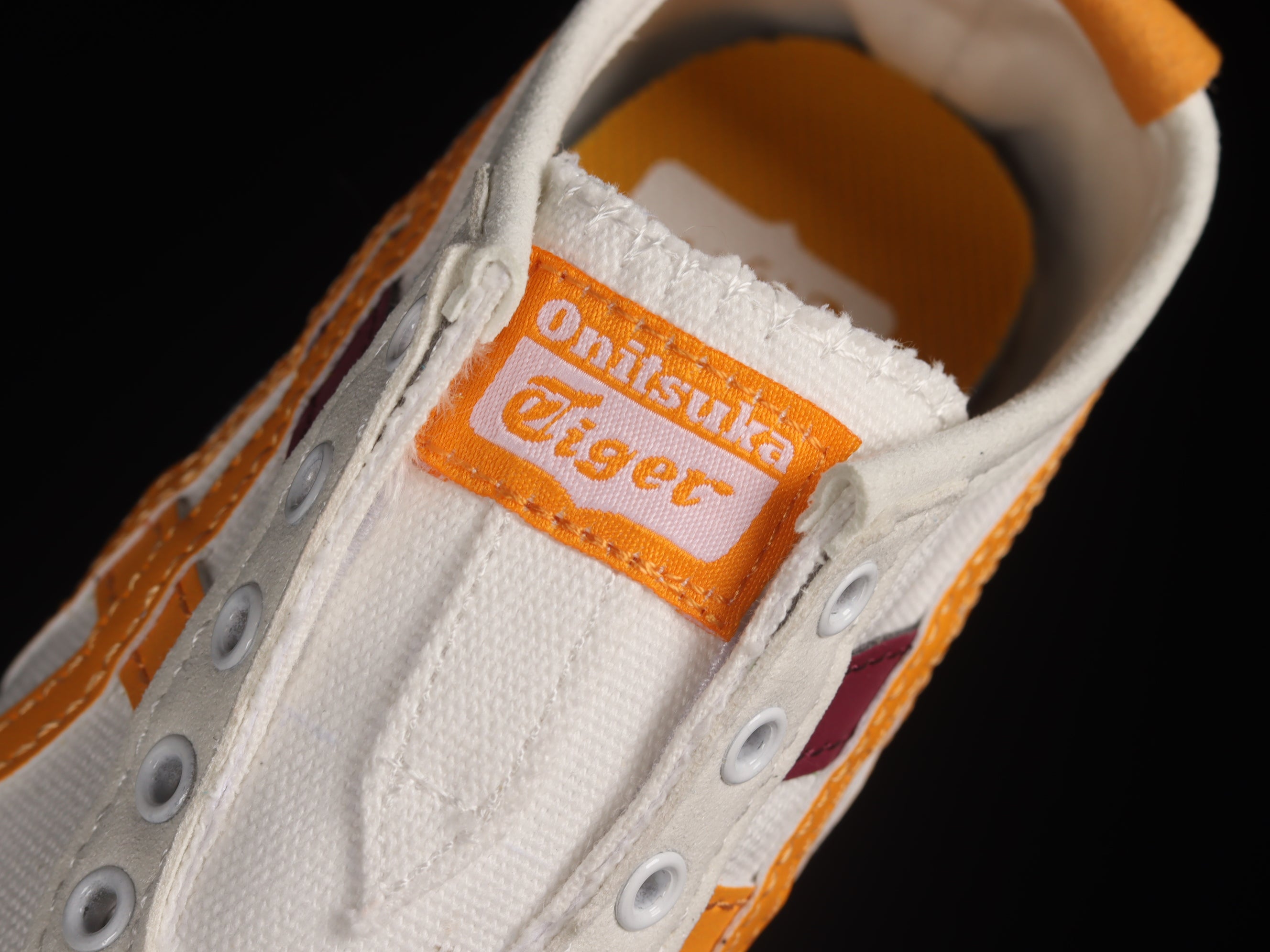 WMNS Onitsuka Tiger Mexico 66 Slip On - White Stritus