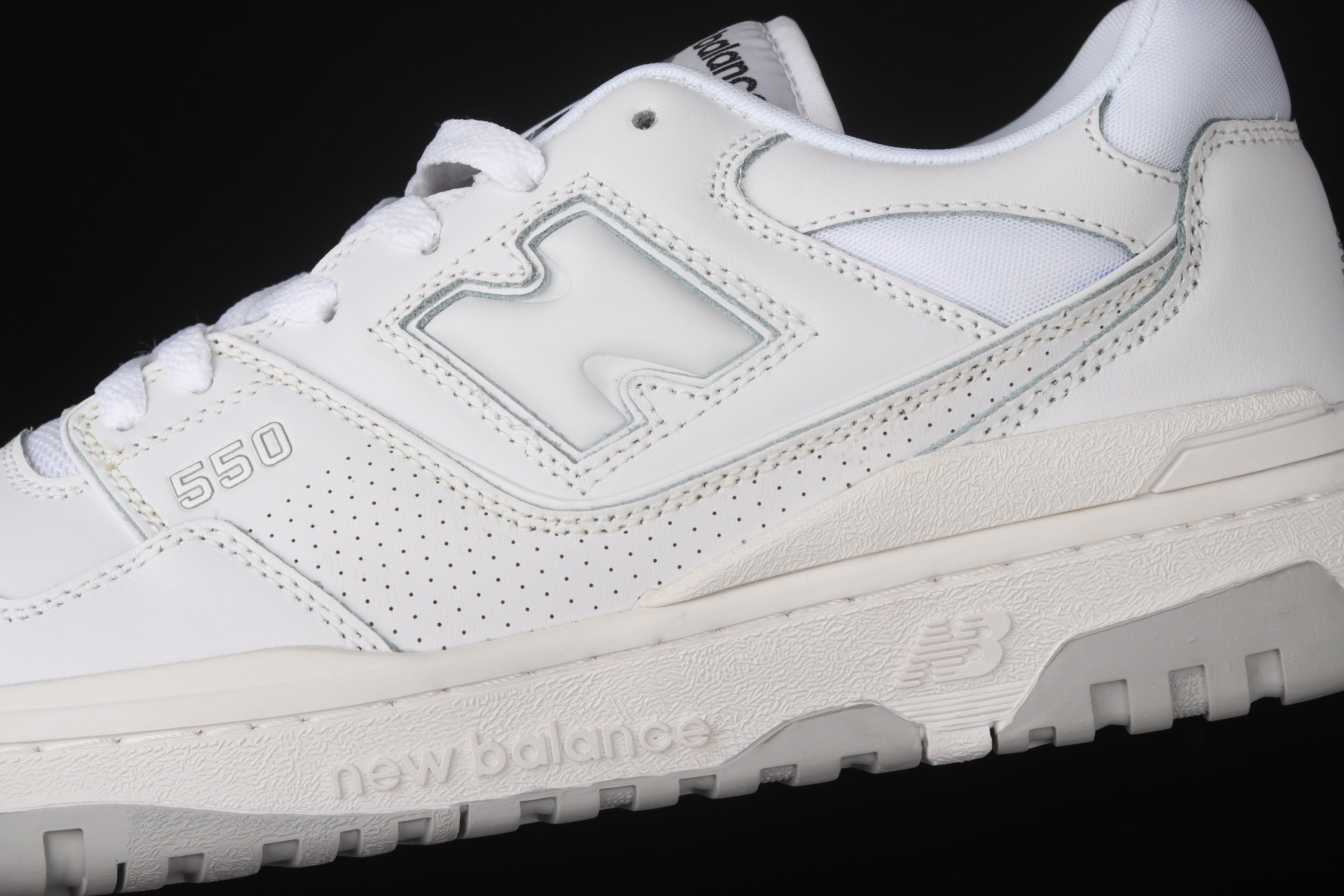 WMNS New Balance 550 - White/Grey