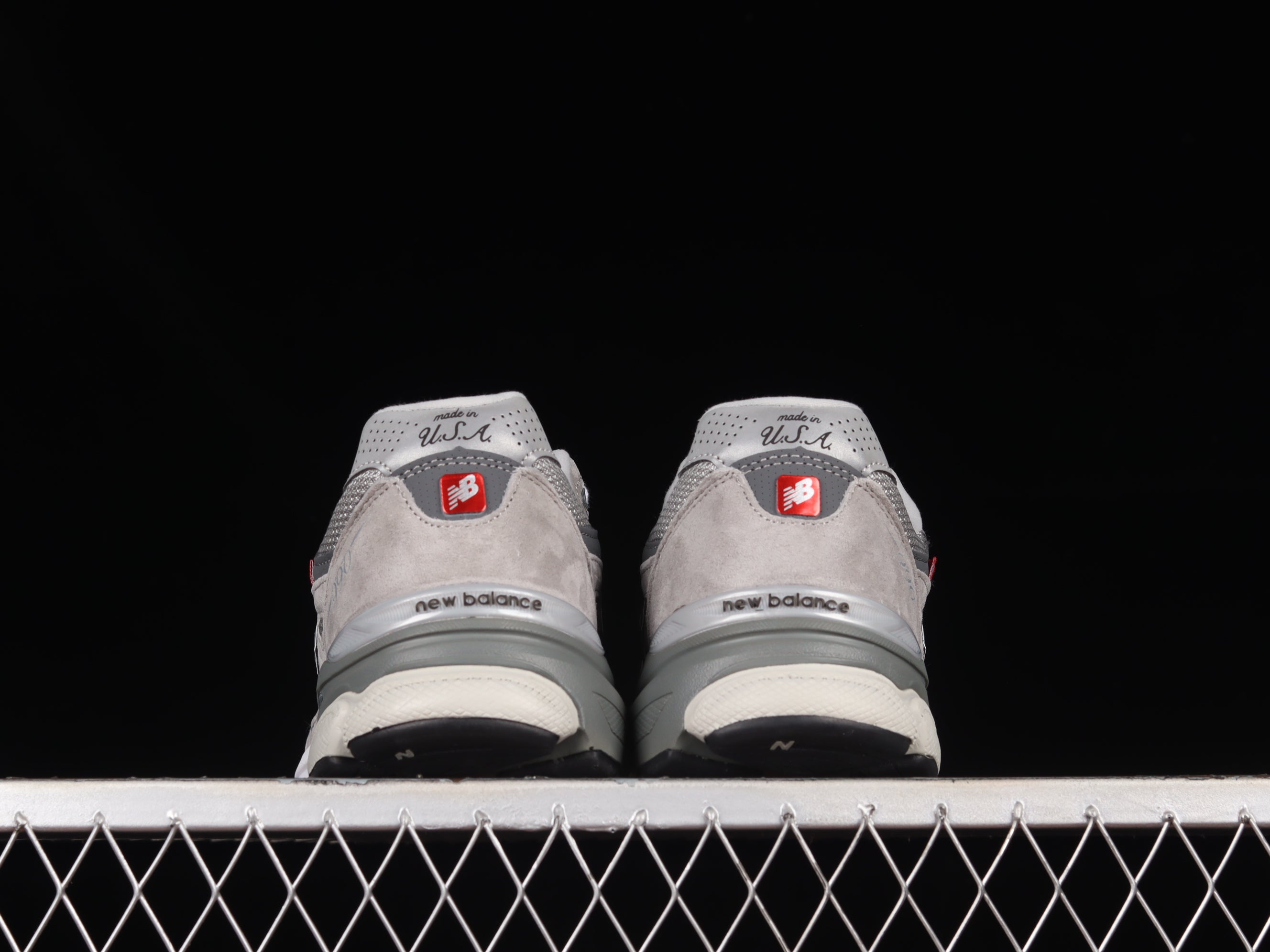 New Balance 990 V3 - Grey