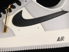 NikeMens Air Force 1 AF1 - Brush