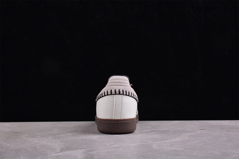 adidasUnisex Samba  - Off White Muertos