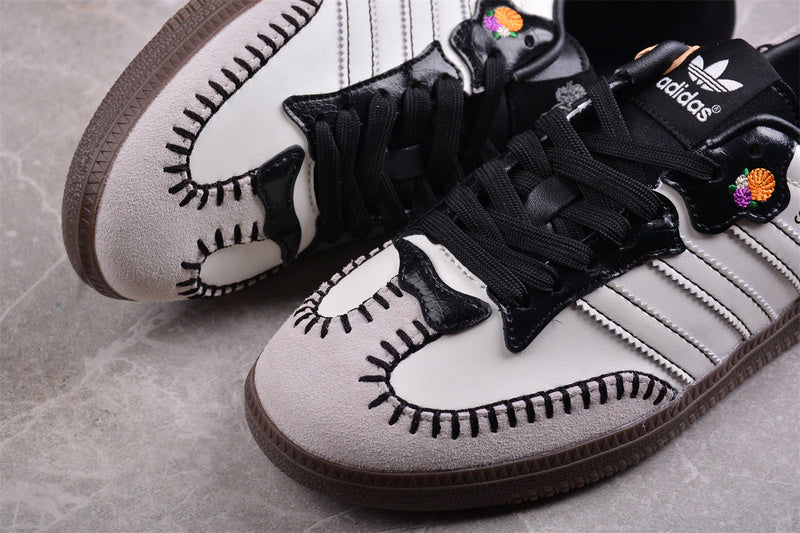 adidasUnisex Samba  - Off White Muertos