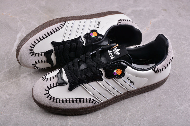adidasUnisex Samba  - Off White Muertos