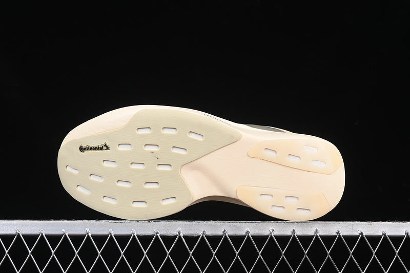 adidasUnisex Adizero Evo SL - Cream Silver