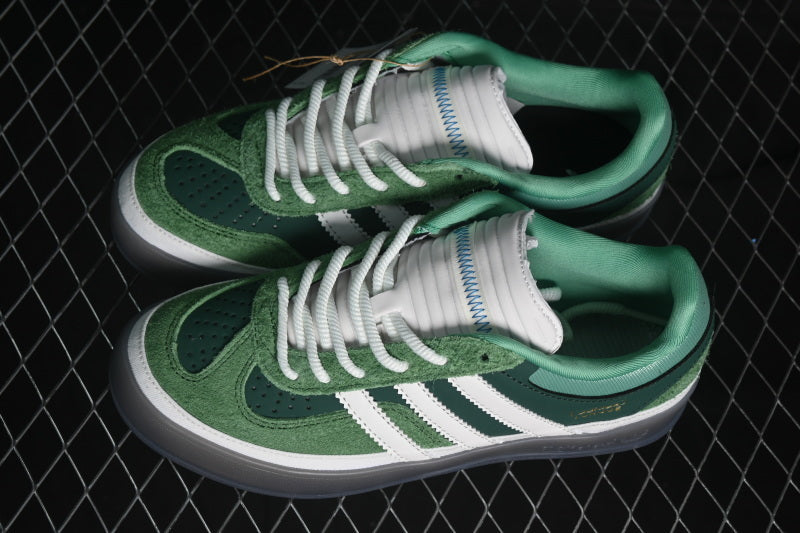 adidasUnisex Gazelle Indoor - El Yunque