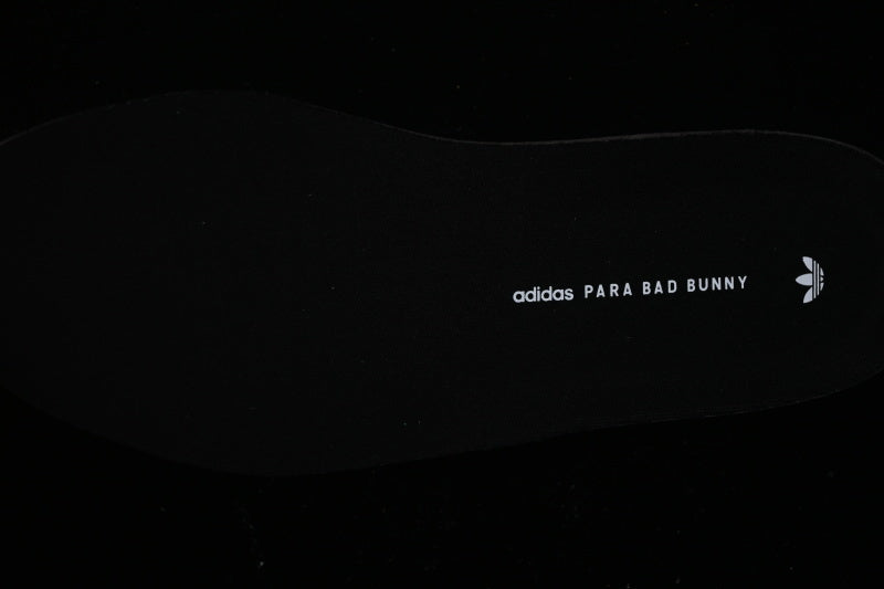 adidasUnisex Gazelle Indoor - El Yunque