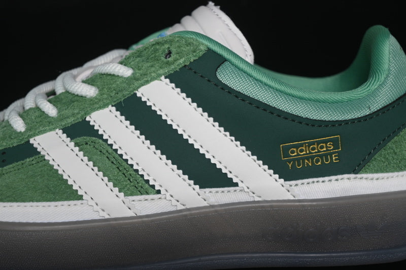 adidasUnisex Gazelle Indoor - El Yunque