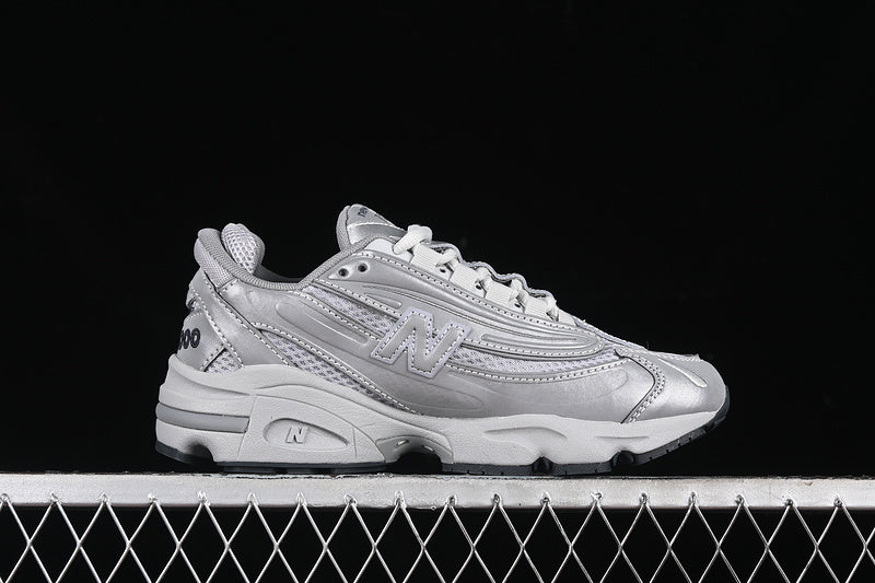 New Balance 1000 - Silver Reflective