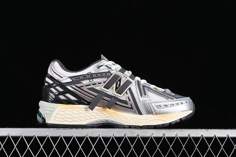 New Balance 1906A - Silver Metallic
