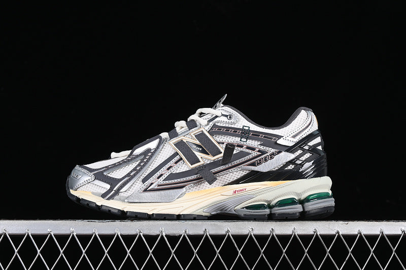 New Balance 1906A - Silver Metallic