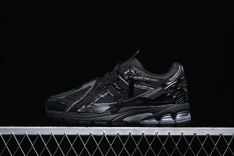 New Balance 1906A - Black