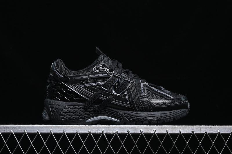 New Balance 1906A - Black